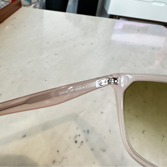 NWOT AUTHENTIC CELINE PARIS Oversized Cat Eye Sunglasses in Milky Light Pink - Picture 5 of 9
